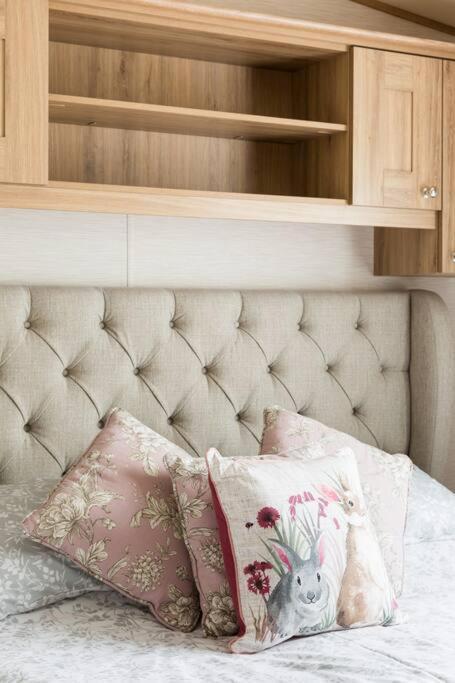 Вилла Waters Edge, Hoburne Cotswolds Саут-Керни Экстерьер фото